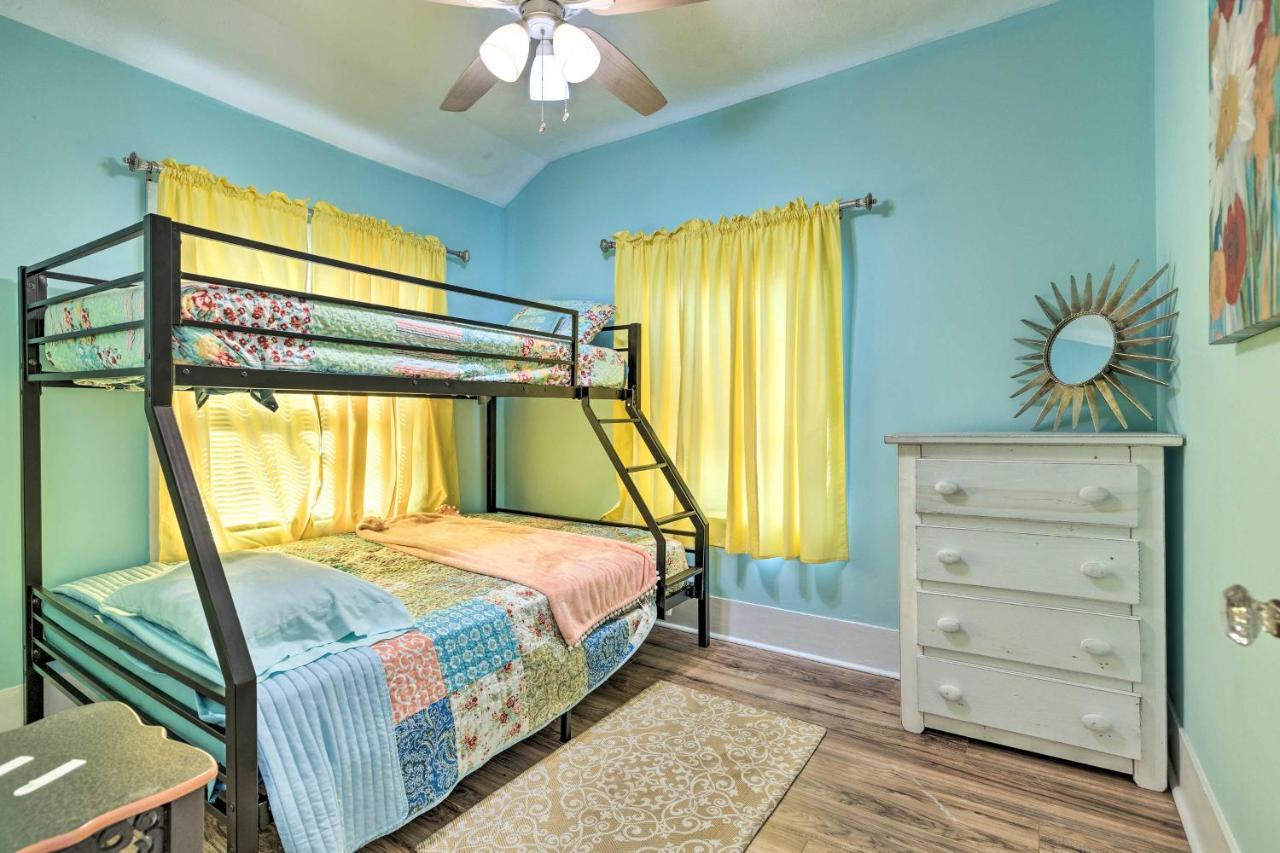 Vila Beachside Getaway - Walk To Gulf, Pier And Casino! Gulfport Exteriér fotografie