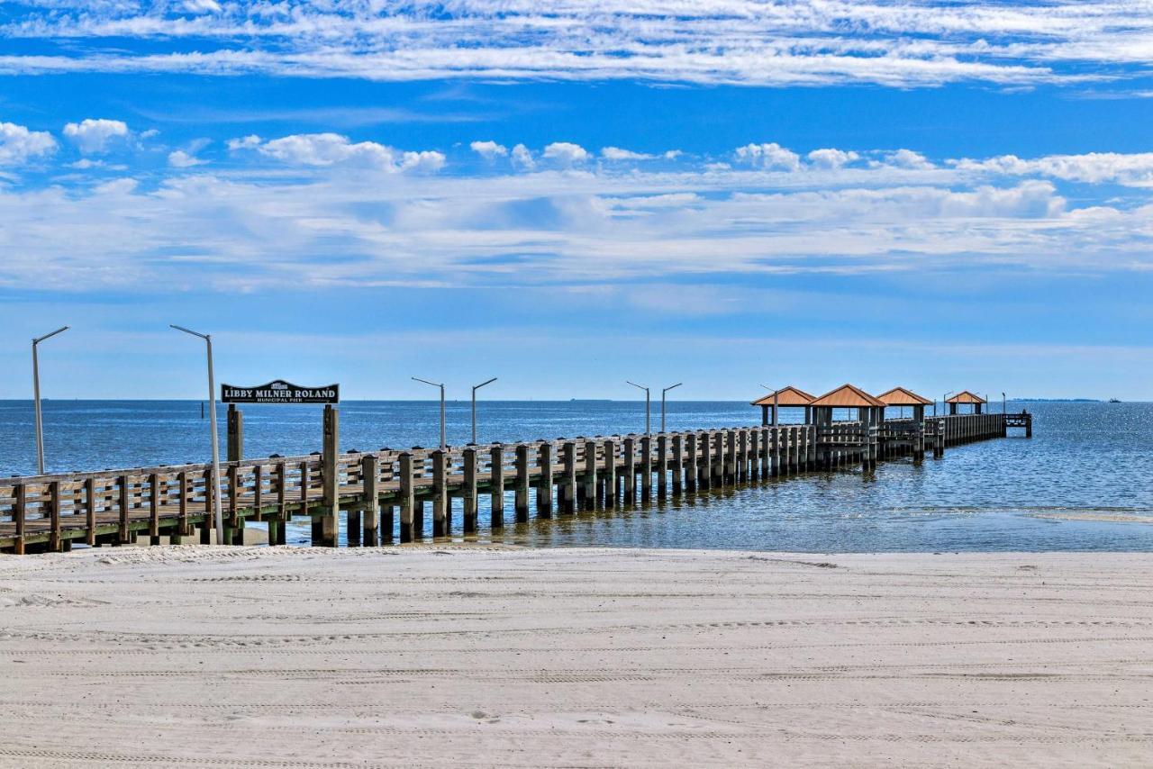 Vila Beachside Getaway - Walk To Gulf, Pier And Casino! Gulfport Exteriér fotografie